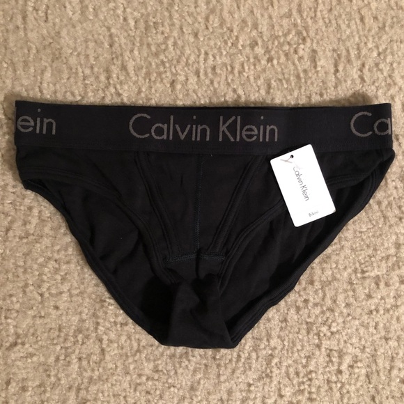 Calvin Klein Bikini. - Picture 3 of 5